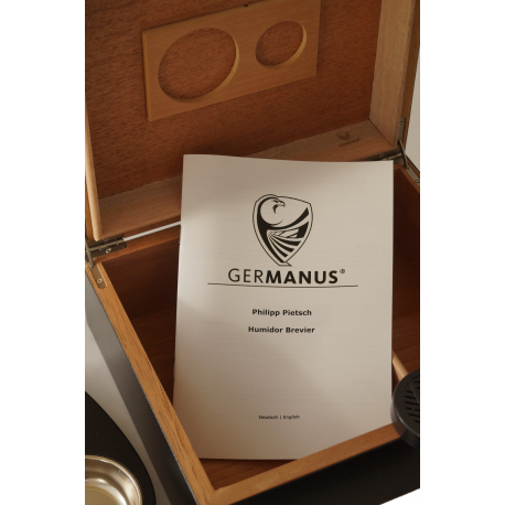 GERMANUS Cigar Humidor Set in Black with Digital Hygrometer for ca 50 cigars in Black